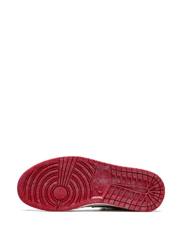 AIR JORDAN 1 RETRO HIGH OG CHICAGO LOST AND FOUND