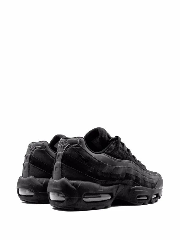 NIKE AIRMAX 95 TRIPLE BLACK