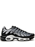 NIKE AIRMAX PLUS BLACK AND SILVER