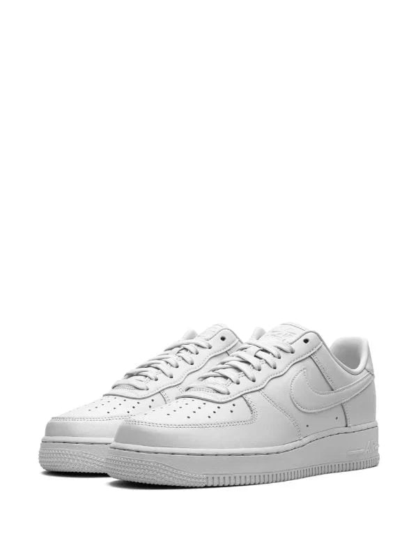 NIKE AIR FORCE 1 WHITE