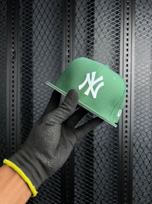New Era New York Yankees MLB 59FIFTY Fitted Hat in Kelly Green